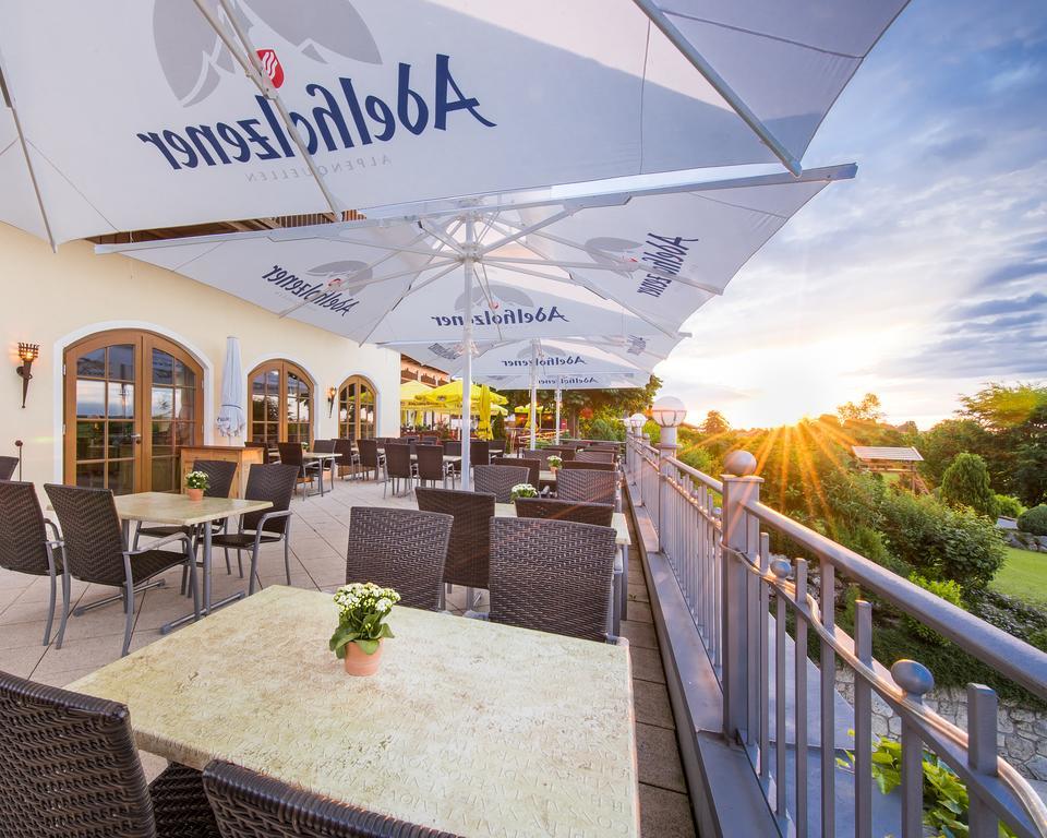Hotel Und Landgasthof Altwirt Großhartpenning Exteriör bild