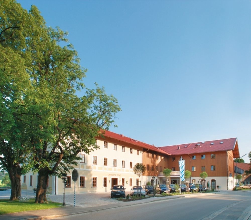 Hotel Und Landgasthof Altwirt Großhartpenning Exteriör bild